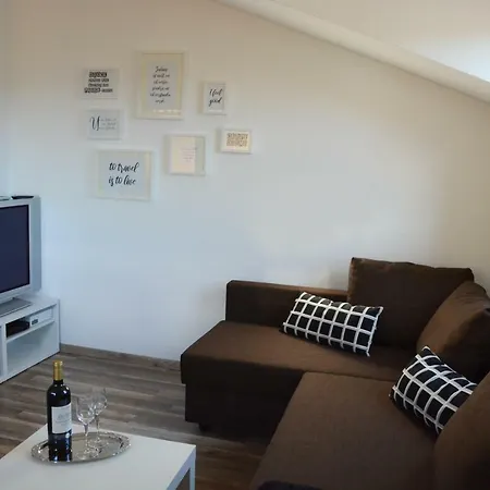 No. 121 Apartmán *